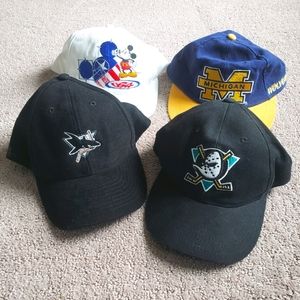 4 vintage hats strapback and smapback